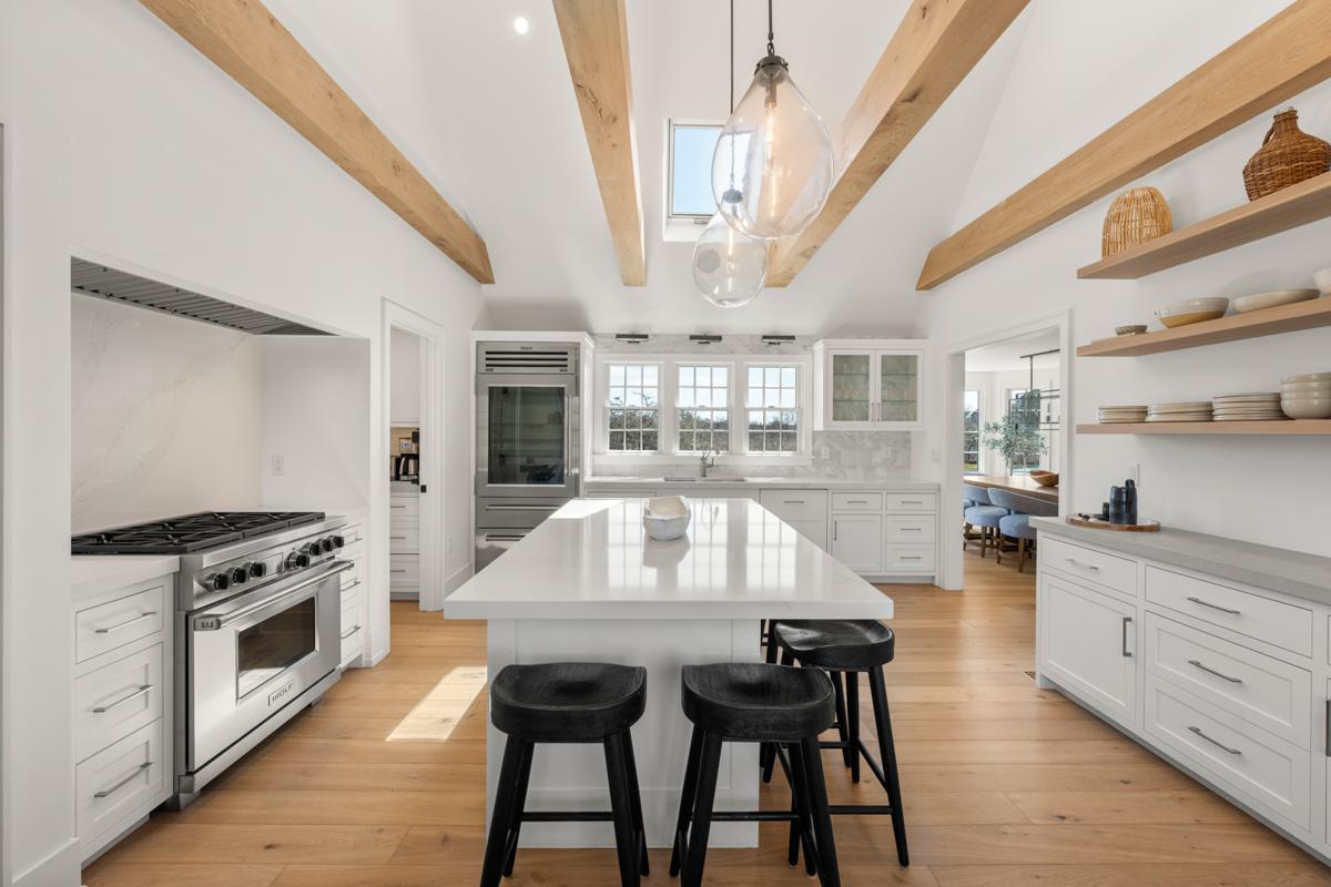 174 Cliff Road, Nantucket — photo 16