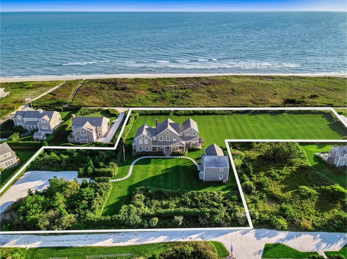 2 Marion Avenue, Nantucket