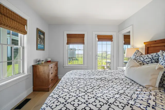 2 Marion Avenue photo