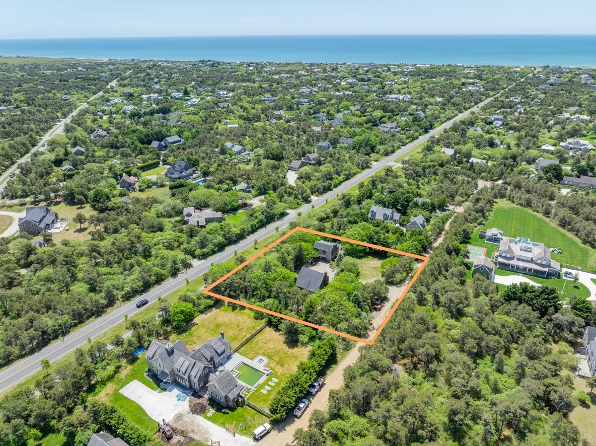 119 Surfside Road, Nantucket