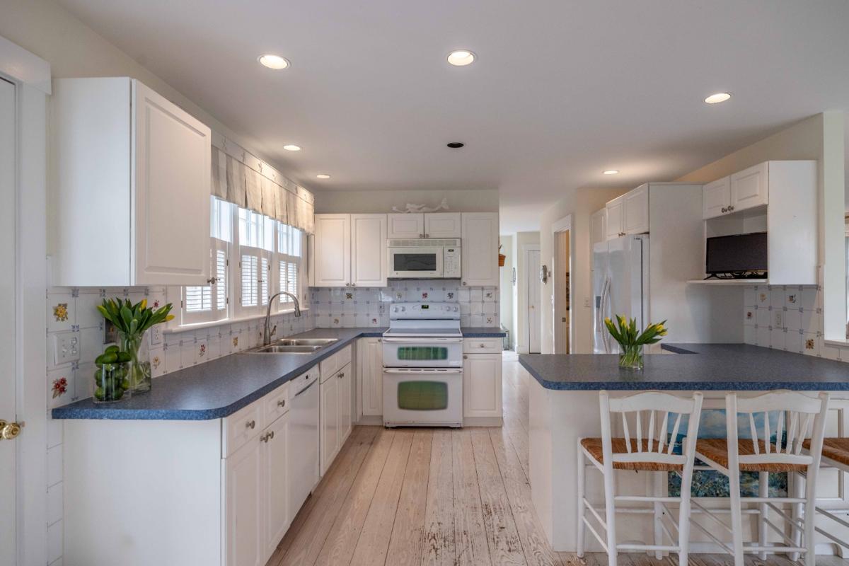 14 Goldfinch Drive, Nantucket — photo 5