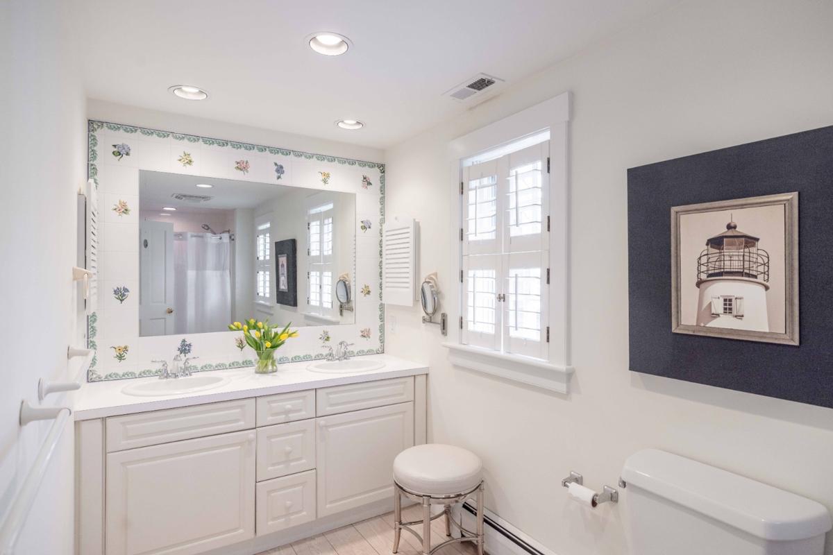 14 Goldfinch Drive, Nantucket — photo 11