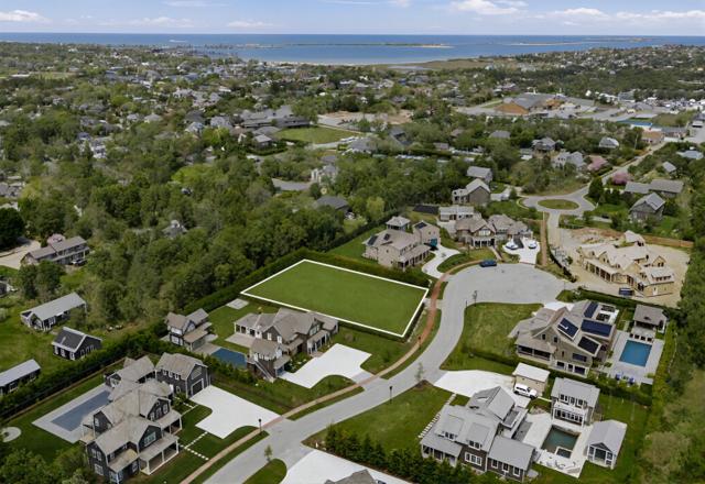 6 Maple Lane, Nantucket