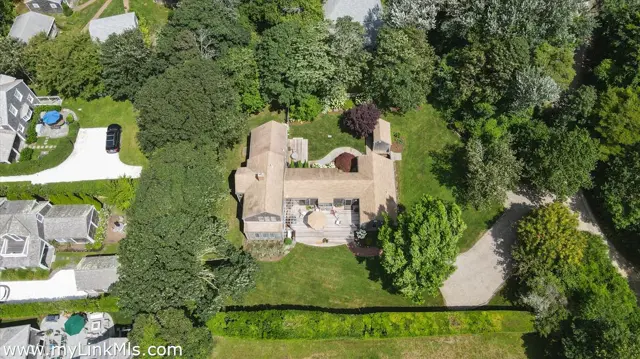 7 Oak Hollow Lane photo