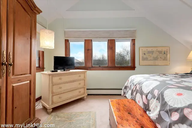 7 Oak Hollow Lane photo