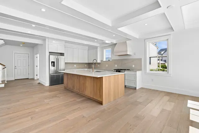 18 Honeysuckle Drive photo