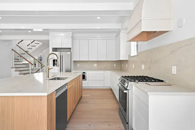 18 Honeysuckle Drive photo