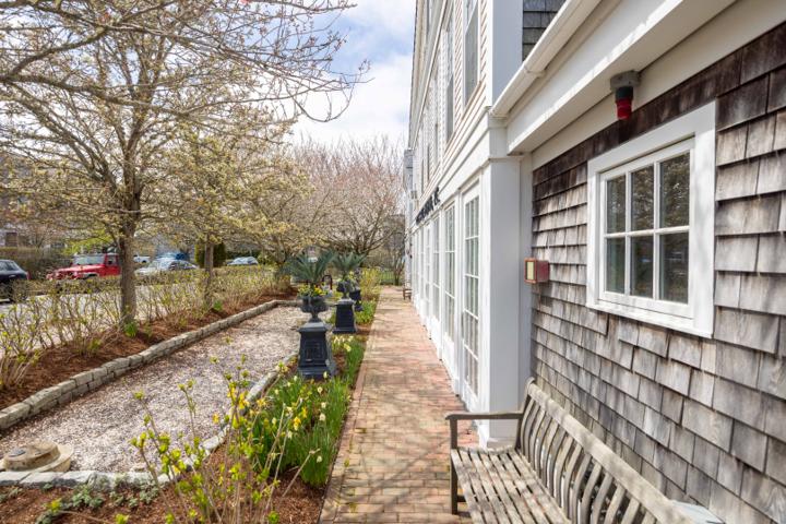 15 Amelia Drive, Nantucket — photo 6
