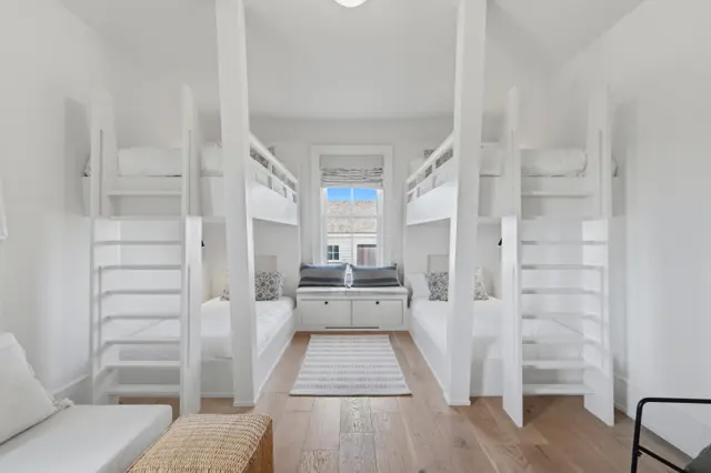 8 Sheep Pond Road photo