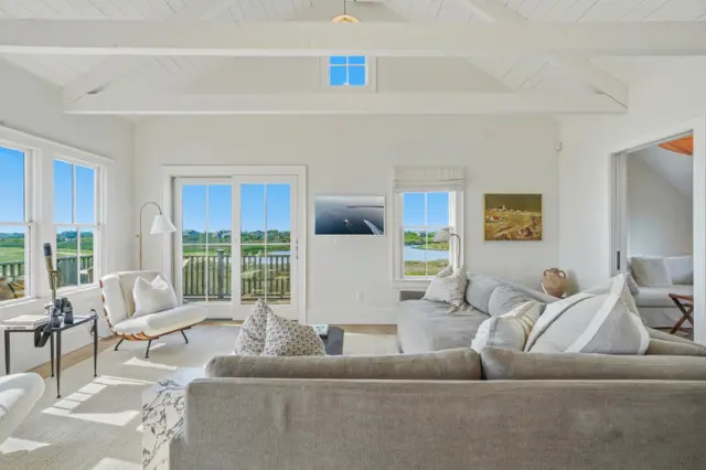 8 Sheep Pond Road photo