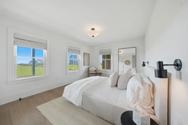 8 Sheep Pond Road photo