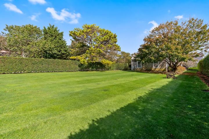 2 Nosegay Lane, Nantucket — photo 67