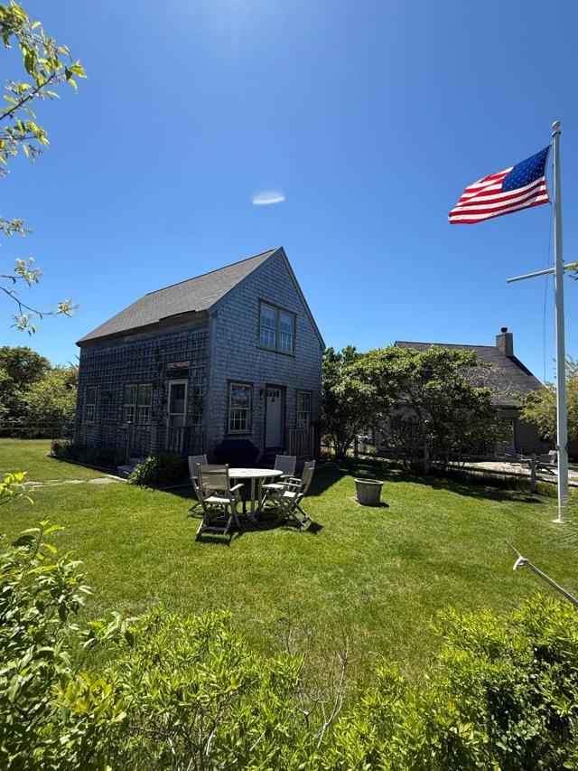 1 Arlington Street, Nantucket