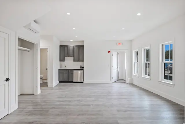 21 Amelia Drive photo
