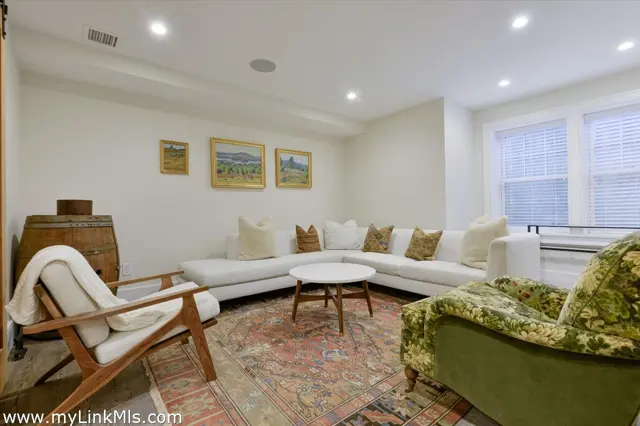 36 Warrens Landing Road photo
