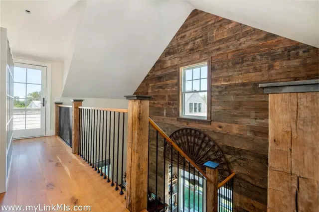 36 Warrens Landing Road photo