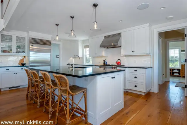 36 Warrens Landing Road photo
