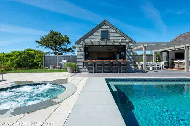 36 Warrens Landing Road photo
