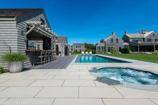 36 Warrens Landing Road photo