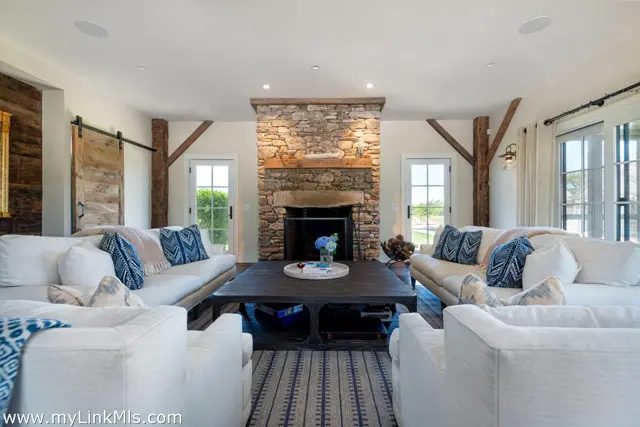 36 Warrens Landing Road photo
