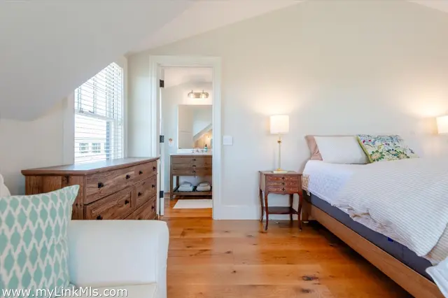 36 Warrens Landing Road photo