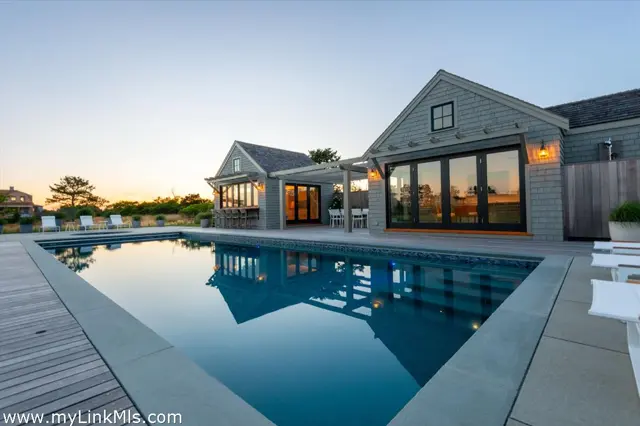 36 Warrens Landing Road photo
