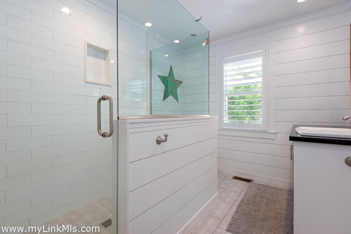 26 Pequot Street, Nantucket — photo 42