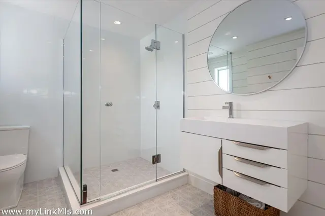 26 Pequot Street photo