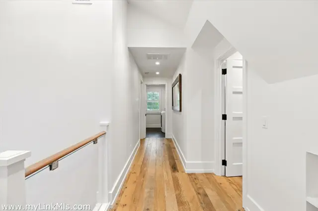 33.5 Vesper Lane photo