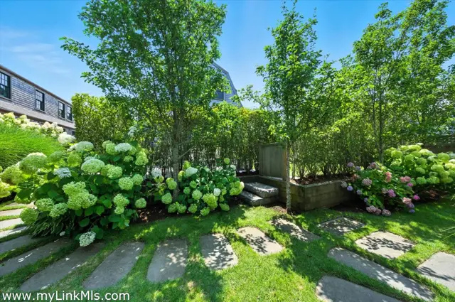 33.5 Vesper Lane photo