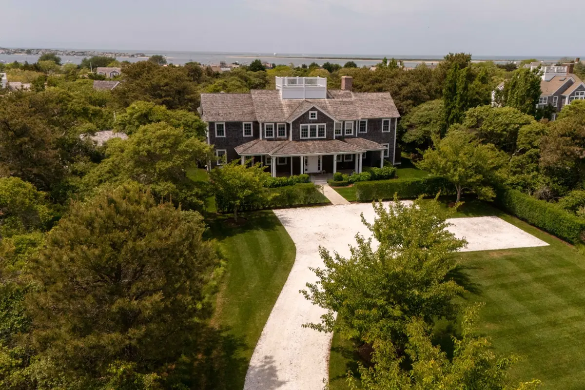 34 Brewster Road, Nantucket