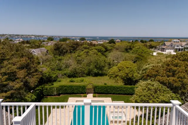 34 Brewster Road photo