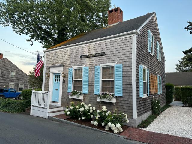 8 East Dover Street, Nantucket