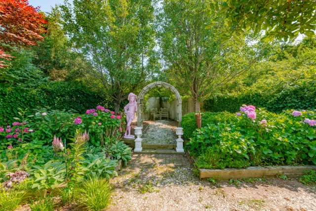 4 Golfview Drive photo