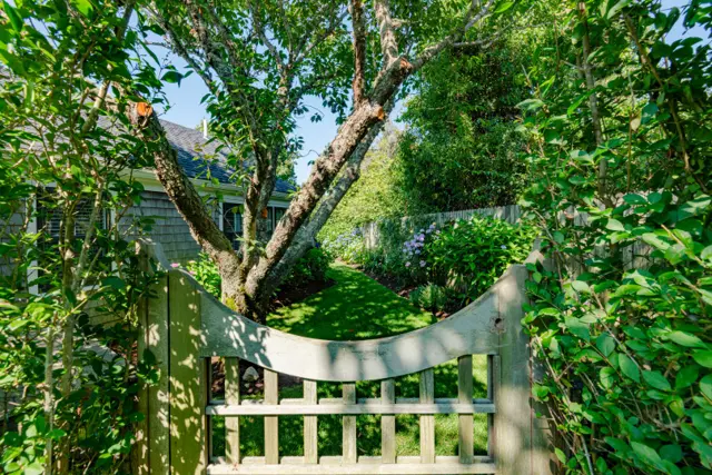 4 Golfview Drive photo