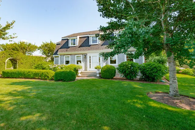 4 Golfview Drive photo