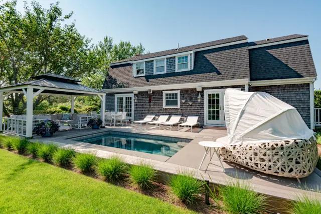 4 Golfview Drive photo