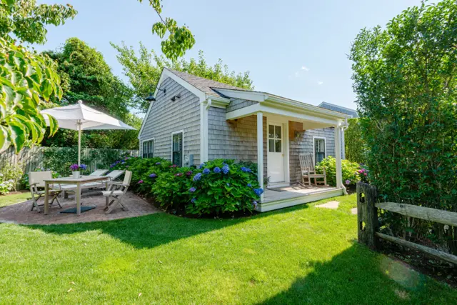 4 Golfview Drive photo