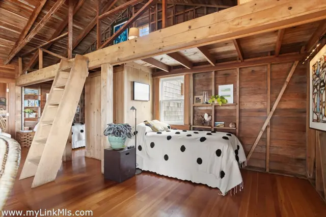 10 Waquoit Road photo