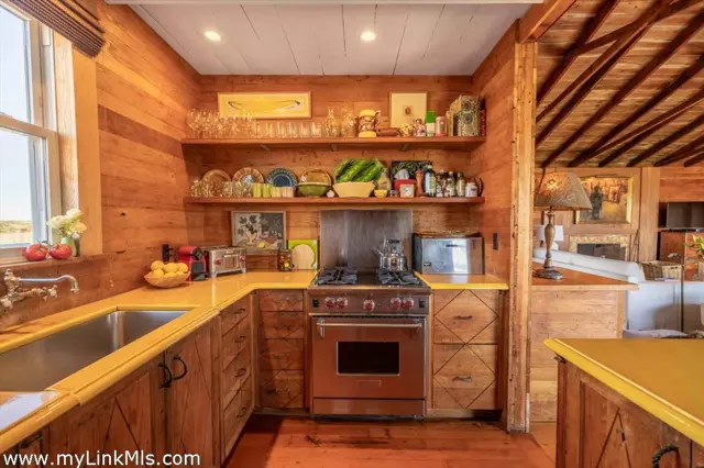 10 Waquoit Road photo