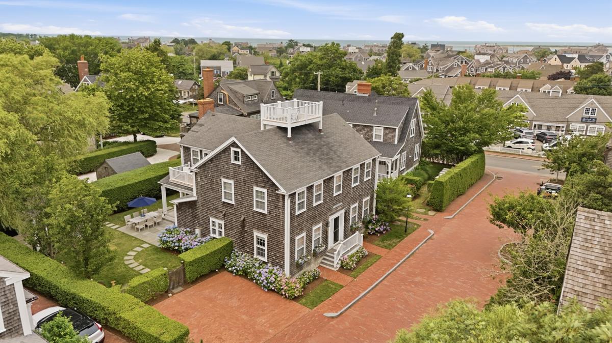 3 Dolphin Court, Nantucket — photo 2