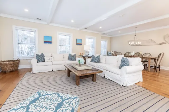 3 Dolphin Court photo