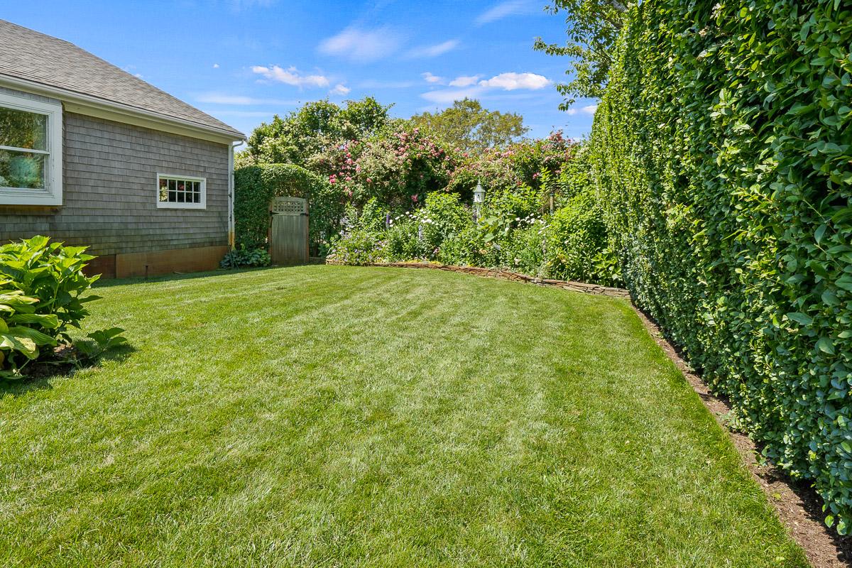 9 Priscilla Lane, Nantucket — photo 35