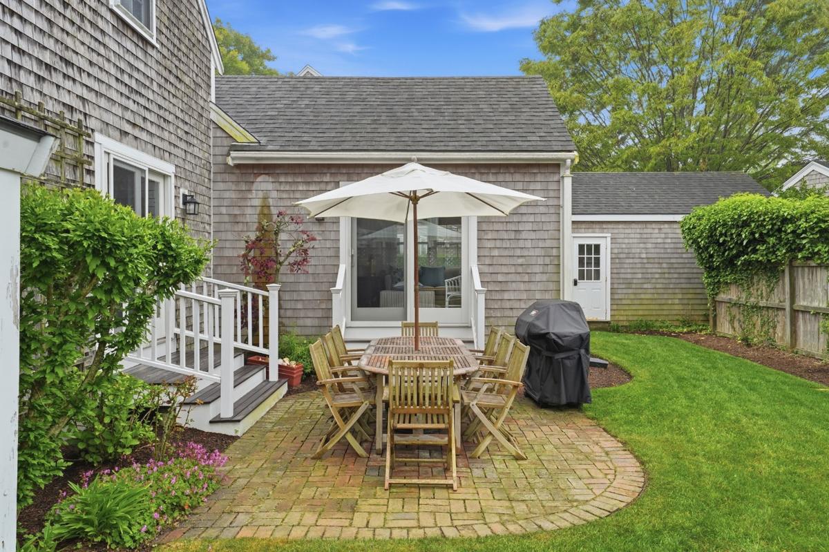 24 Washaman Avenue, Nantucket — photo 21