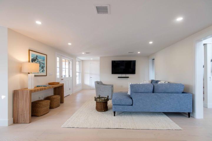 16 Walsh Street, Nantucket — photo 4