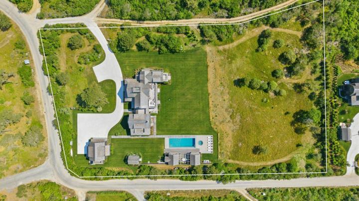 8 Monomoy Road, Nantucket — photo 77
