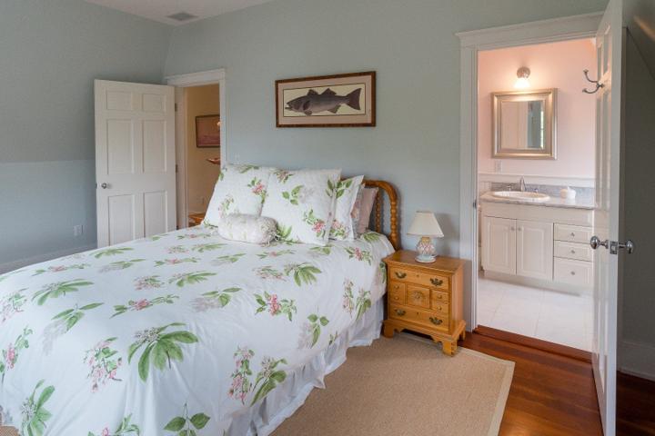 8 Monomoy Road, Nantucket — photo 38