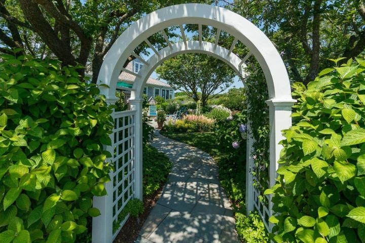 8 Monomoy Road, Nantucket — photo 50