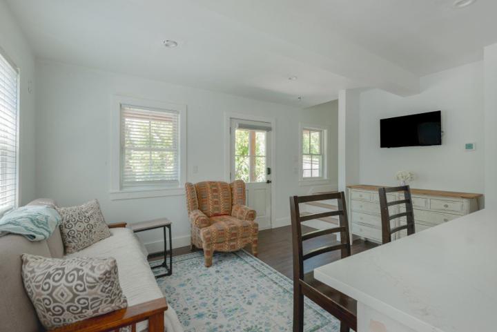21A Pine Grove #2, Nantucket — photo 7