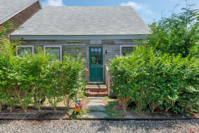 21A Pine Grove #2, Nantucket